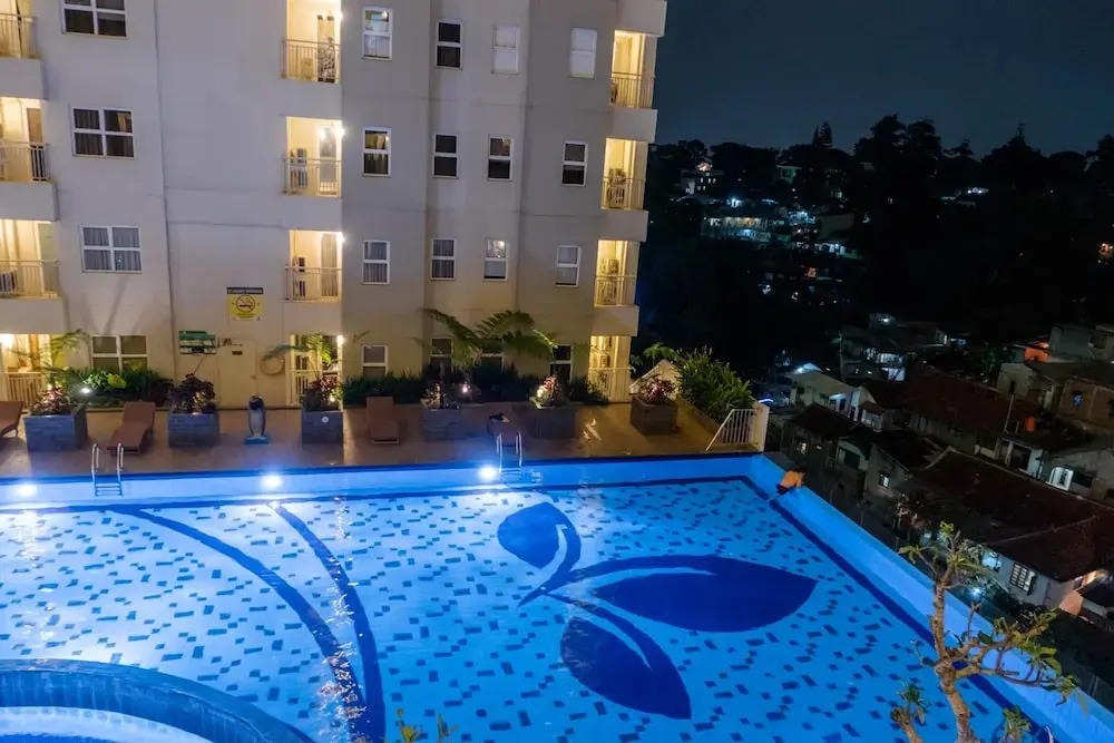 Compact 2BR with Sofa Bed at Parahyangan Residence