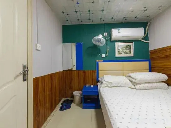 Optics Valley Affordable Apartment