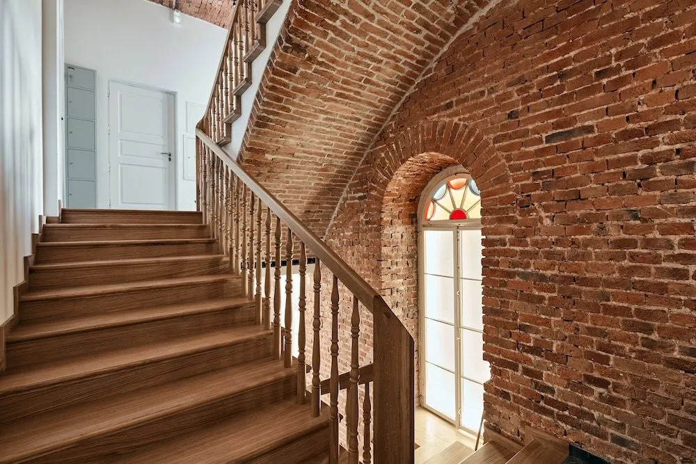 1891 Aparthotel Attic