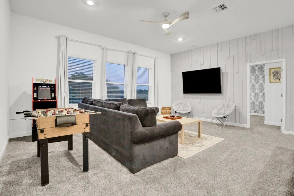 3001 Hafen Ln