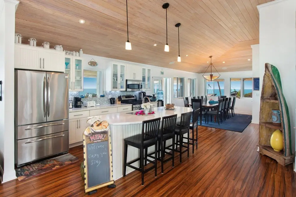 Neptune Cove 5 Bedroom Home