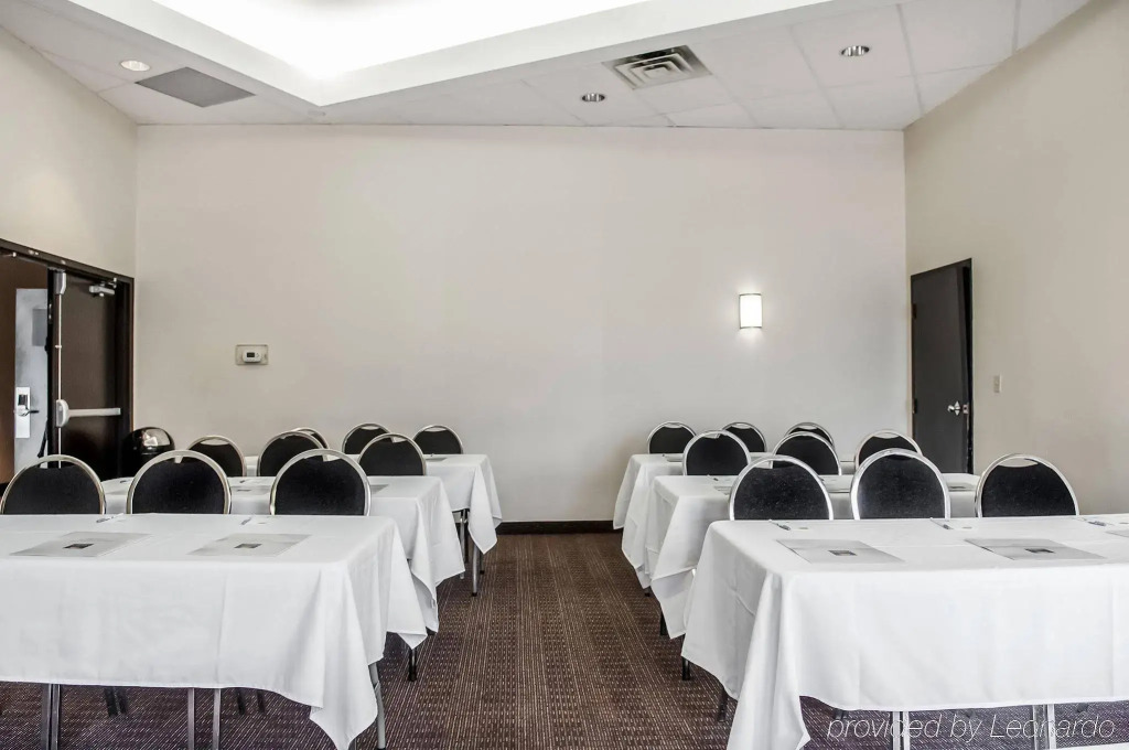 Comfort Hotel Airport North