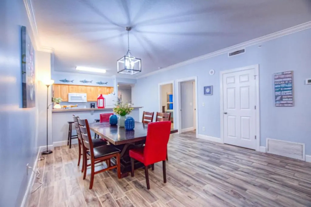 Ocean Reef 909! 4 BD 3 BA, Ocean View, And Amazing Location