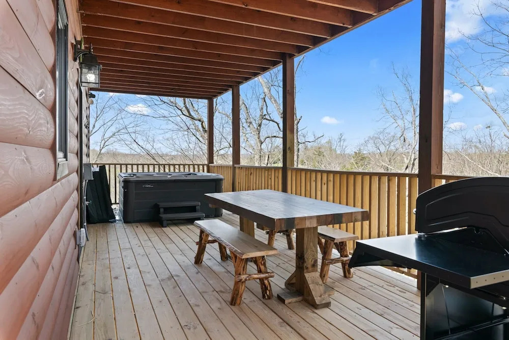 Mountain Retreat w/ Hot Tub & Games! Sleeps 10!