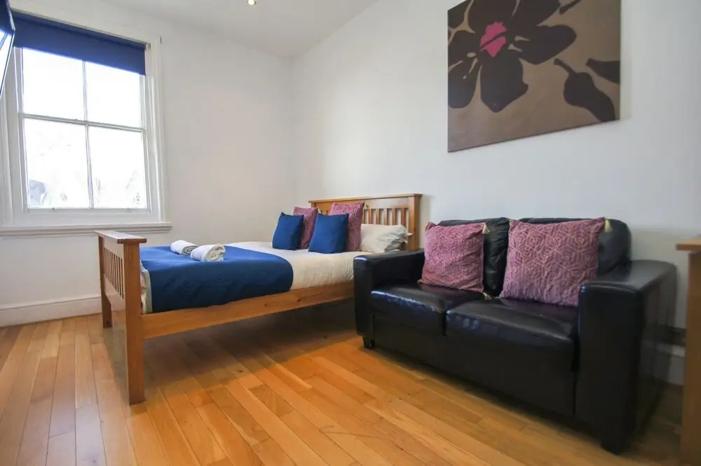 Cambridge Road Studio by Brighton Holiday Lets