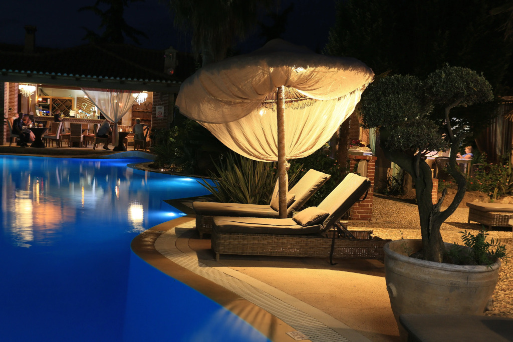 Achtis Hotel