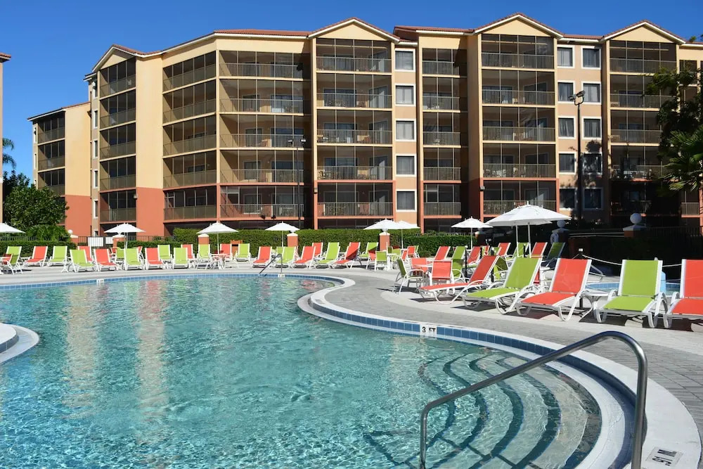 Beautiful Condo Near Universal Studios