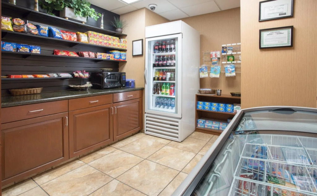 Holiday Inn Express & Suites Pueblo by IHG