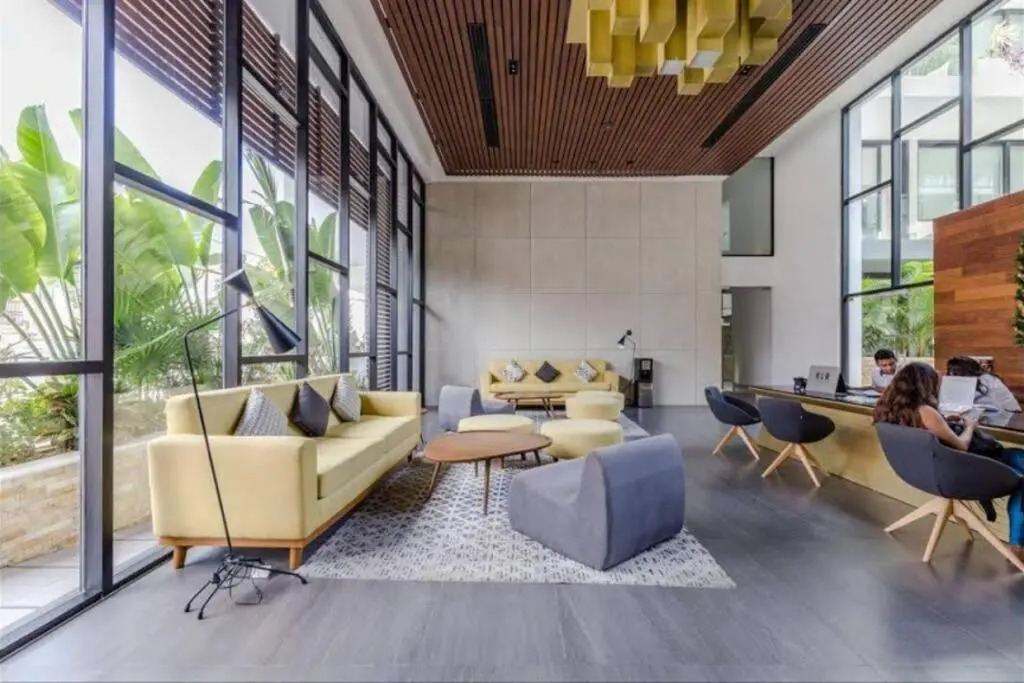 Entire Apartment, Excellent Location The City 1004