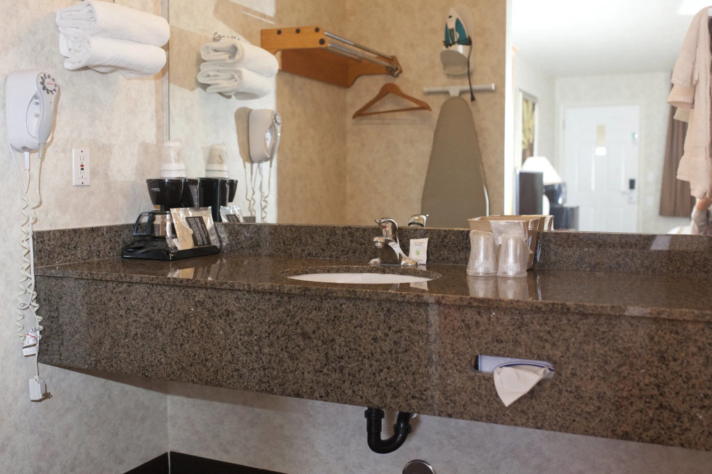 St. George Inn and Suites