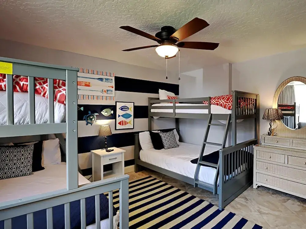 Shoreline Towers 3035