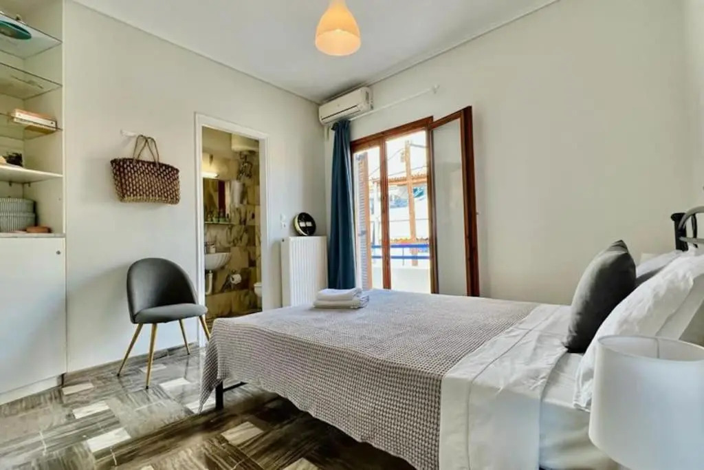 Chrysa's Dream - Dreamy Sea View at Spacious 3BR Apt in Porto Cheli