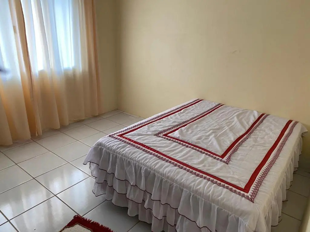 Casa a 100 metros da praia de Calheiros