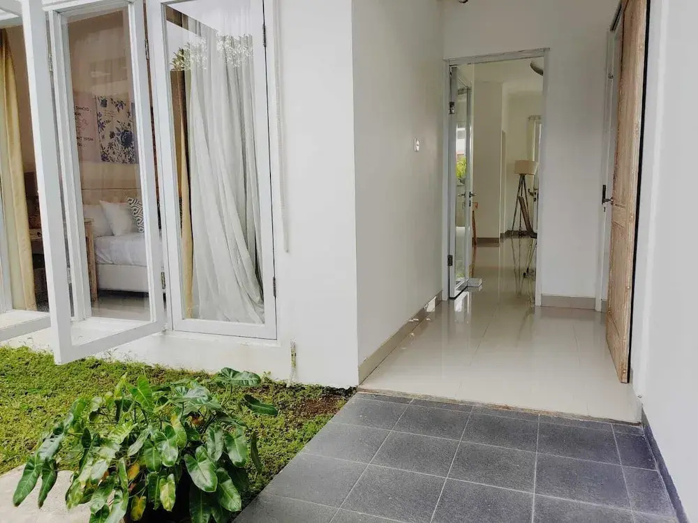 Villa Putih Berawa