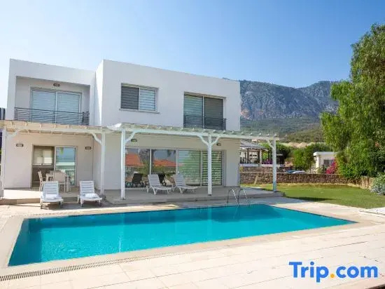 Bitter Orange Villa with Pool by HolidayKeys