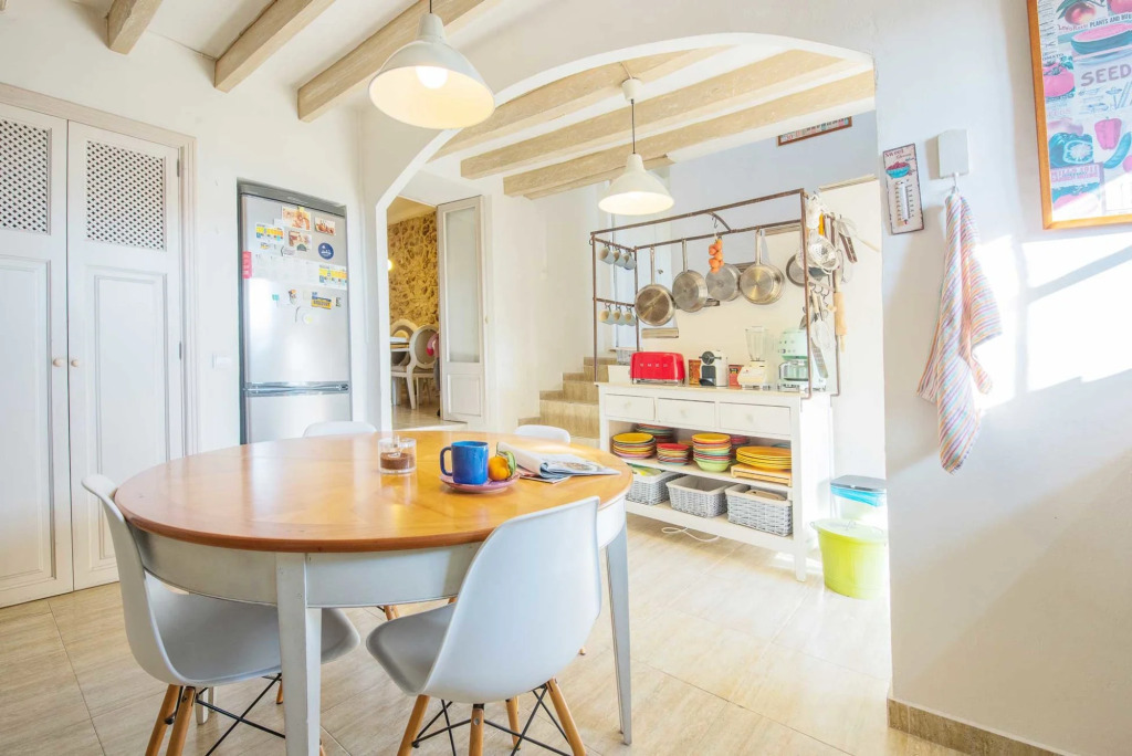 Pintor In Caimari With 3 Bedrooms And 2 Bathrooms