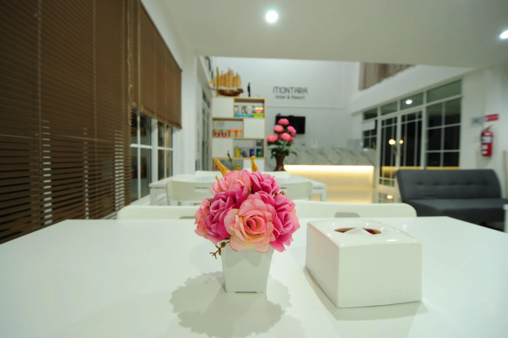 Montara Hotel and Resort Korat