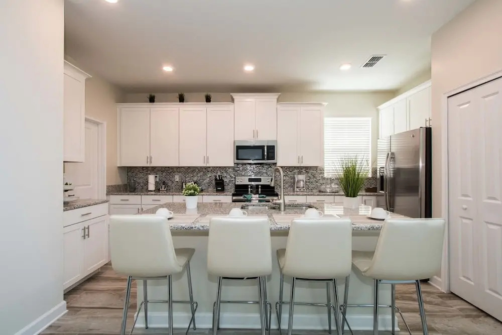 Storey Lake-5 Bedroom Pool Home-1663ST