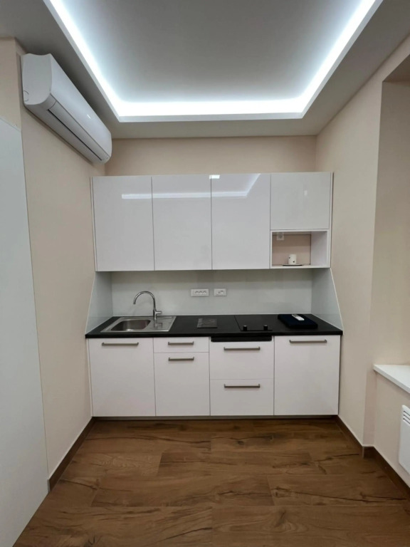 902 Apartments