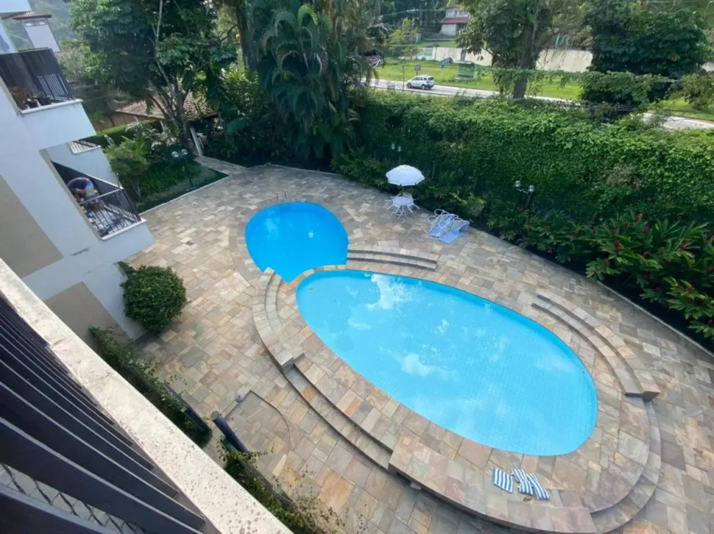 Confortável Apto.Com Piscina para 8 pessoas-Ubatuba-Enseada
