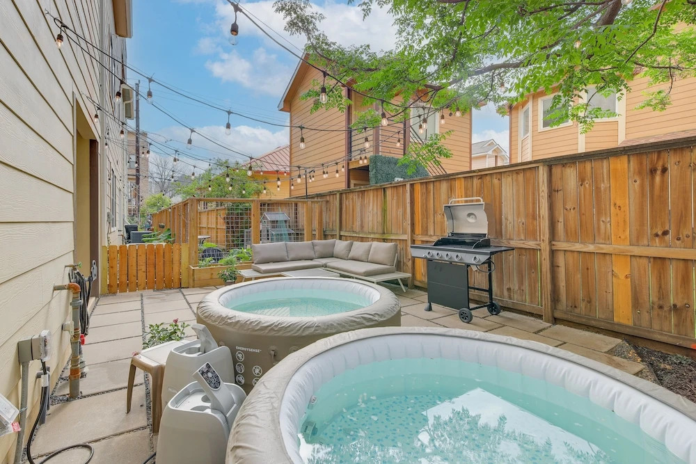 Houston Vacation Rental ~ 1 Mi to Downtown!