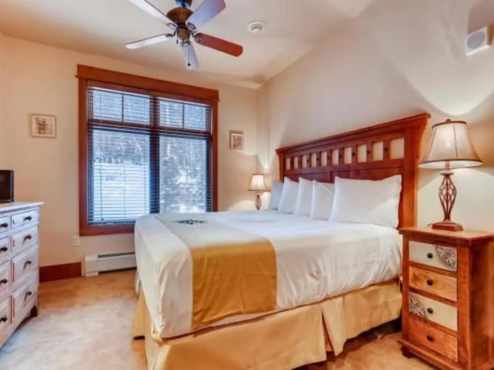 Premier 3 Bedroom Ski in, Ski out Lone Eagle Condo With the Best Access to Skiing in Keystone