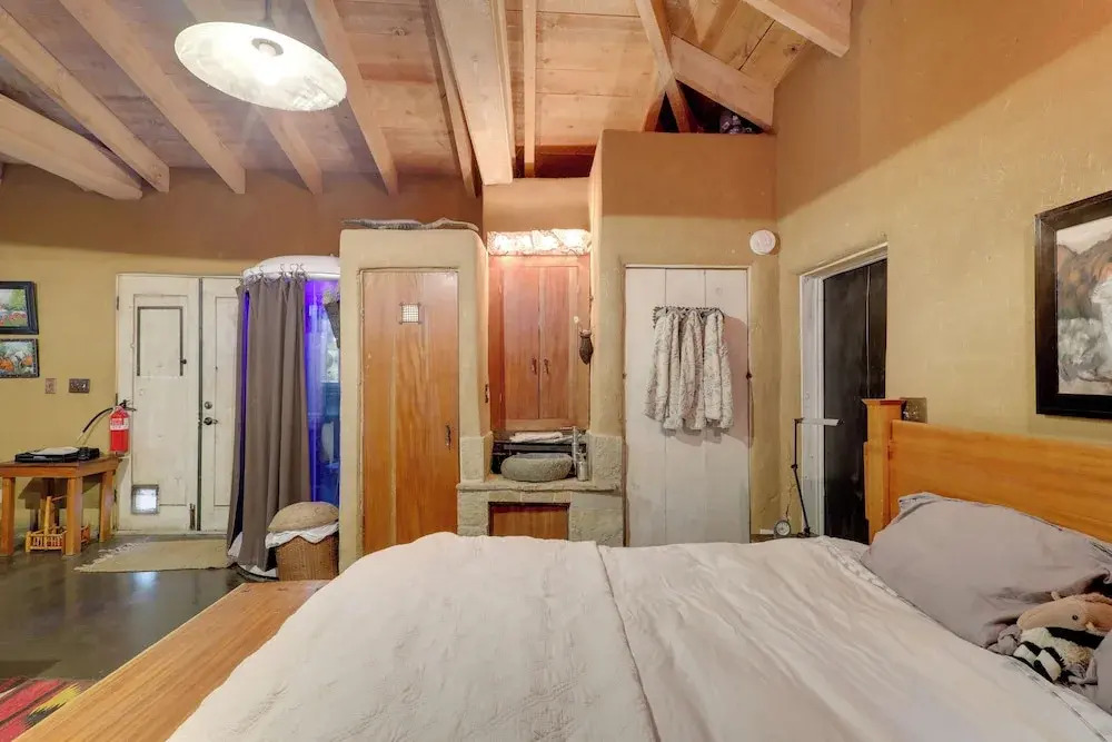Centrally Located Santa Fe Studio Near Town!