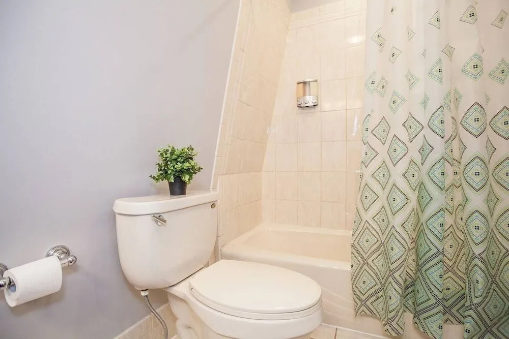 Central Boston 5 Bed 2 Bath North End-sleeps 10