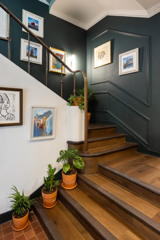 Charles Hope Boutique Hometel