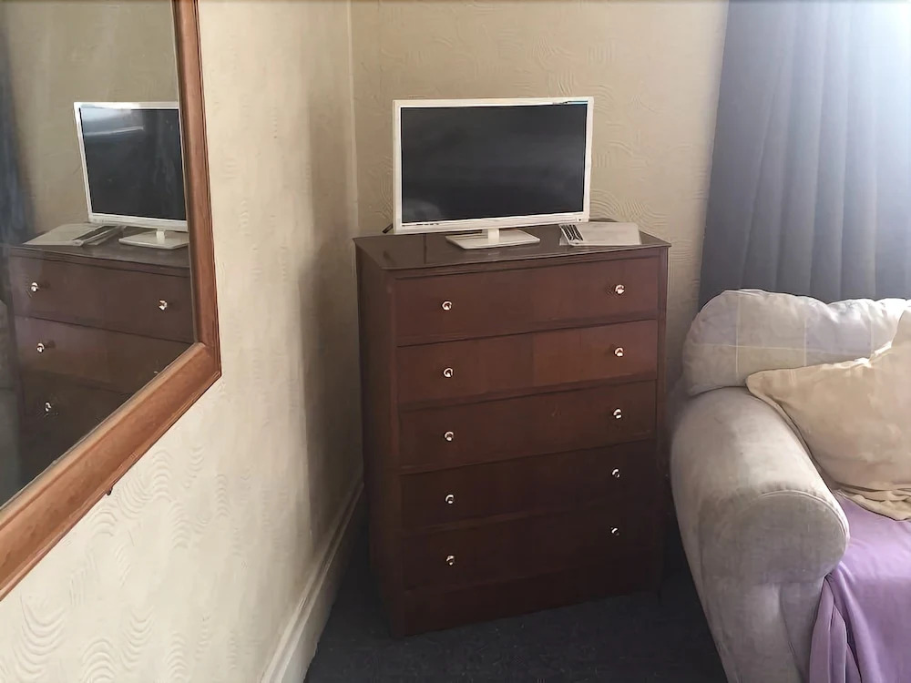 Cross Hands Hotel