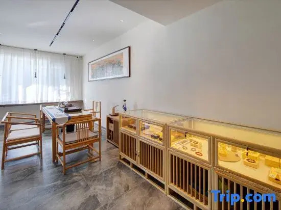 Mount Wutai Traceless Hidden Spring Hotel