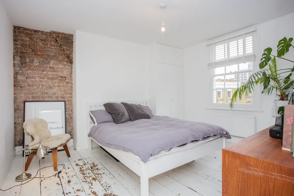 Stunning 2 Bedroom House in De Beauvoir Town