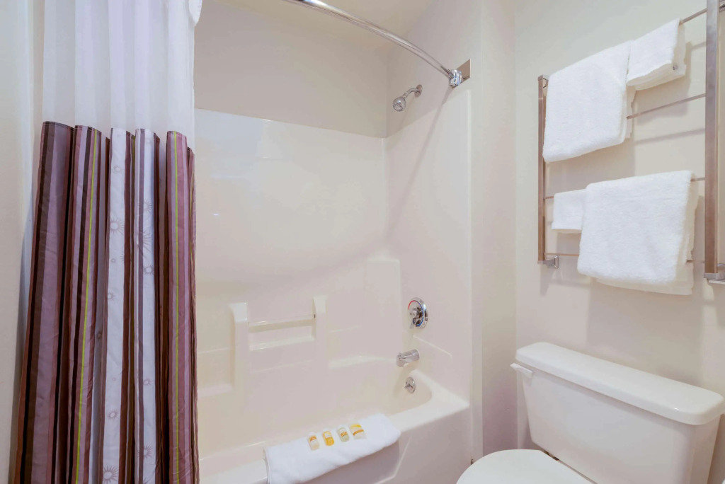 La Quinta by Wyndham Cleveland Macedonia