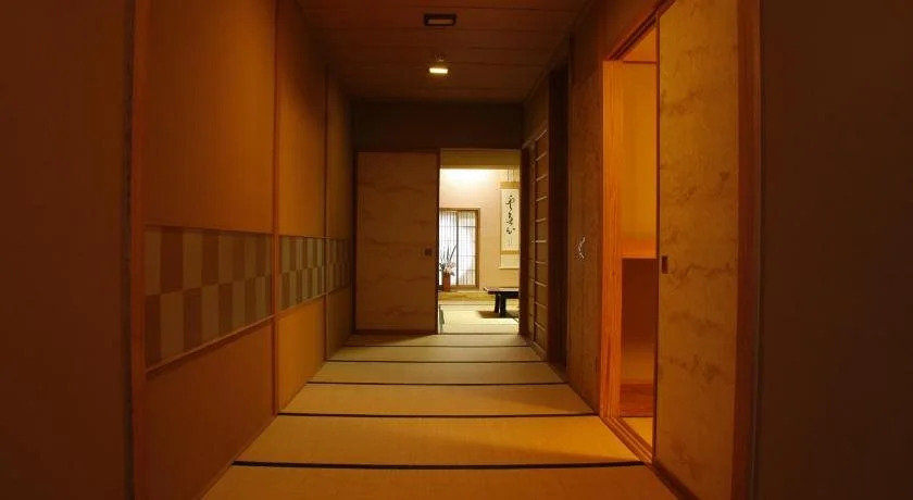 Tsuki no Shizuka