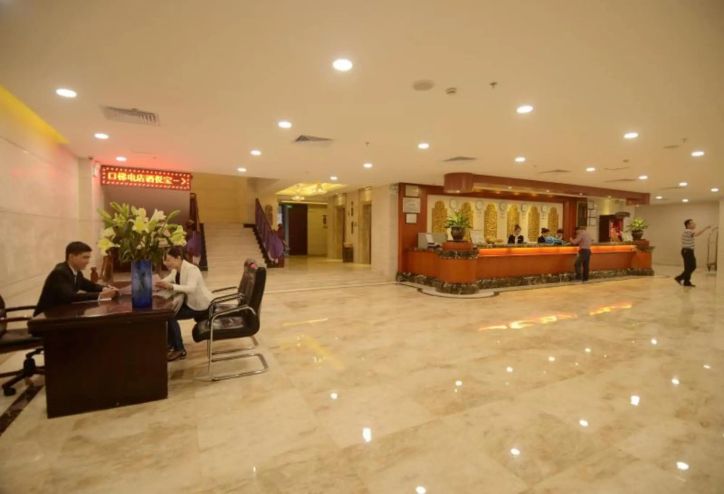 Baoyue Hotel