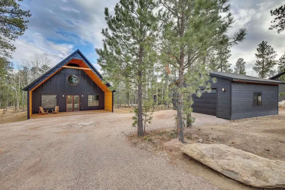 Tree House A-frame Cabin at Powder House Pass