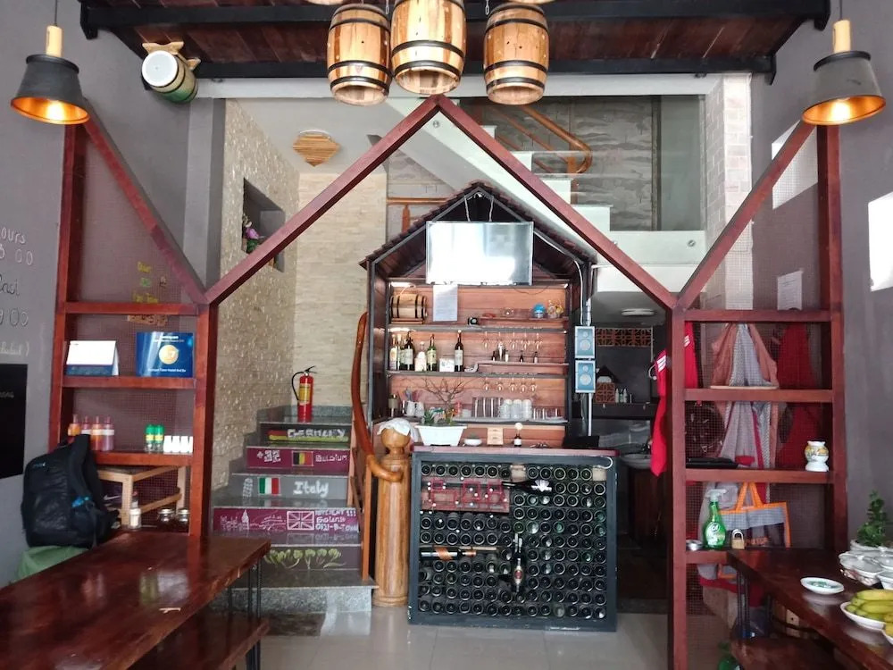 Europe Town Hostel & Bar - Adults Only