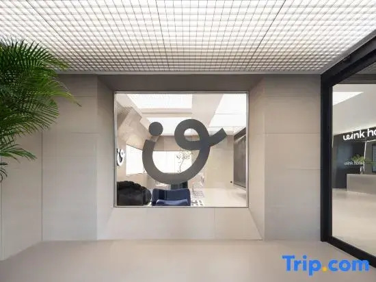 Wink  Hotel