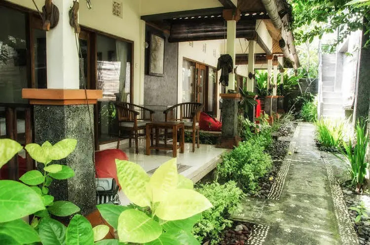 Teman Teman Bungalows 1