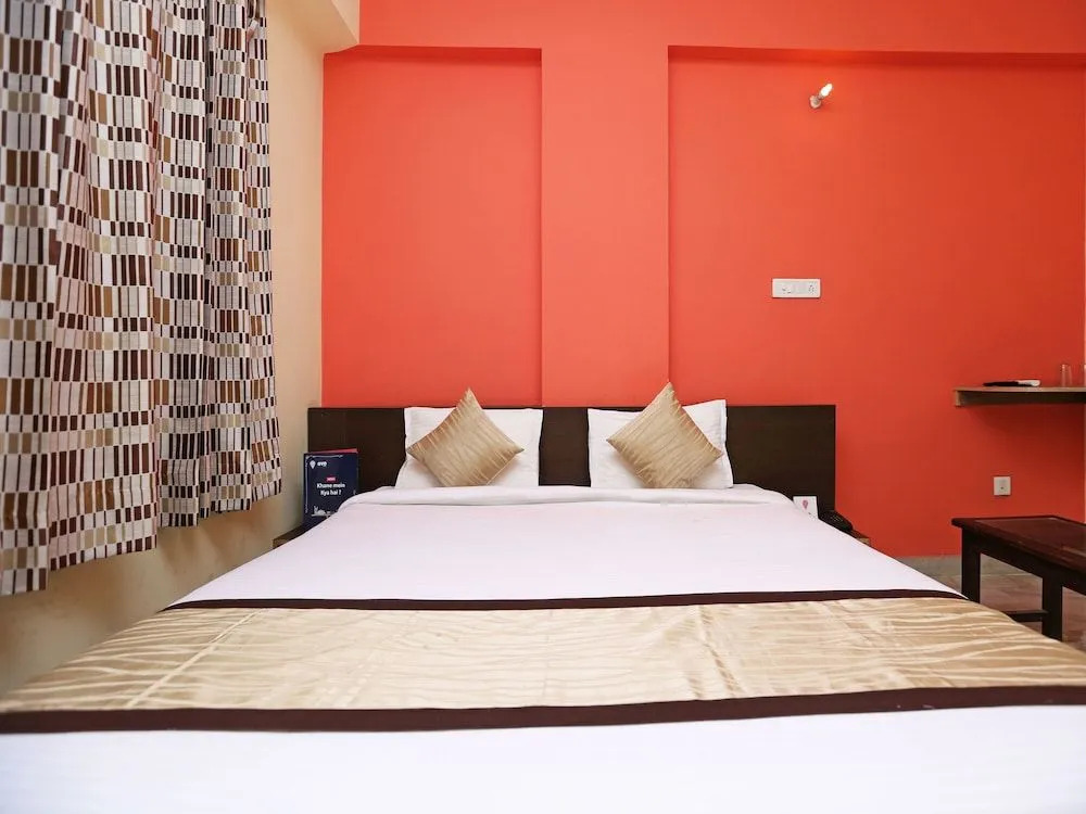 Collection O 7599 Hotel KS Pride