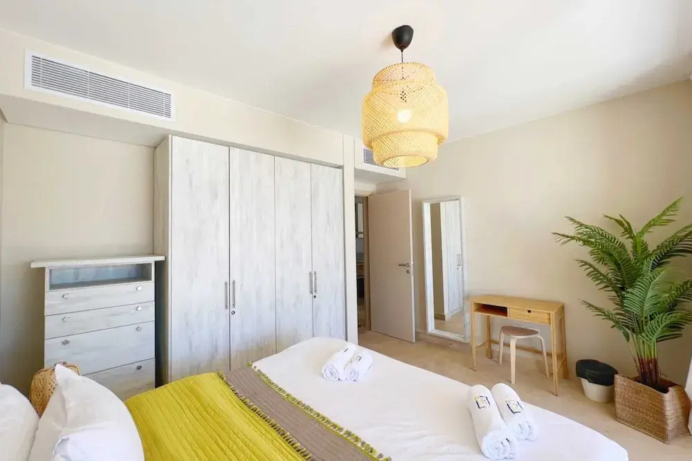 Xuru Stays I Sparky & Summery 2 BDR @ Mangroovy Free Beach & Pool Access