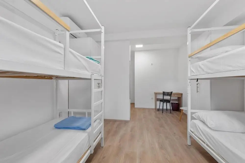 Hostel Elli