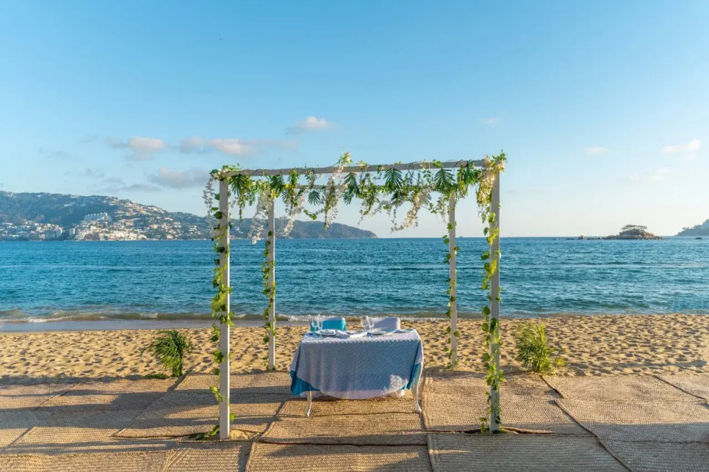 Krystal Beach Acapulco
