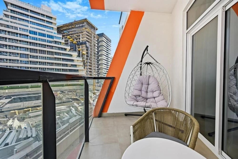 Bloomfields Striking in 1BR Binghatti Ga