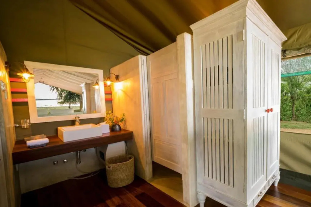 Flameback Eco Lodge