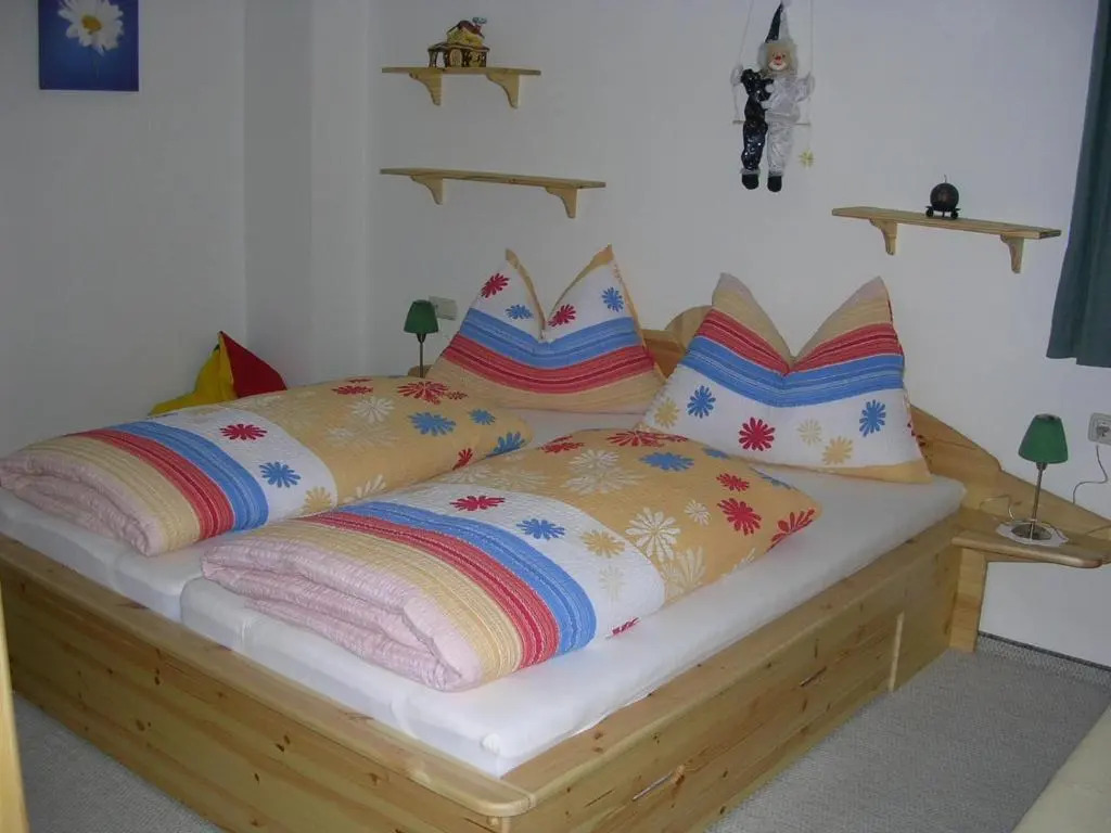 Monika Schwaiger, Appartements