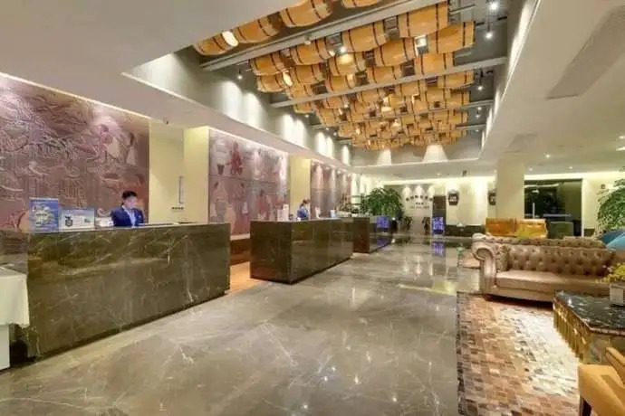 Qiandaohu Jinling Landscape Beer Hot Spring Hotel