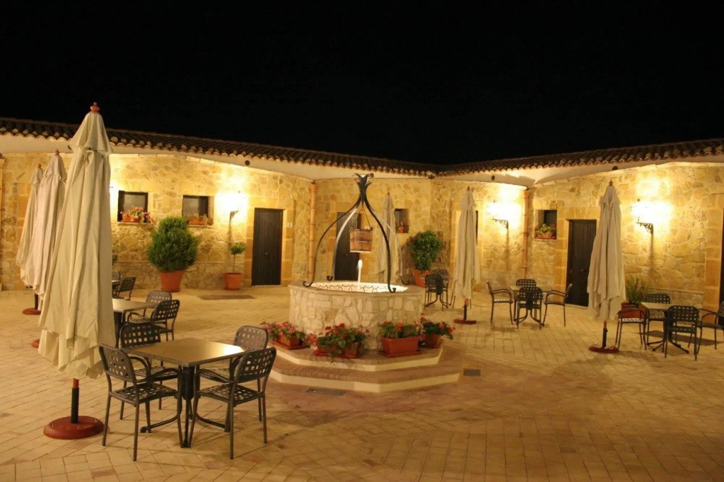 Don Giovanni Hotel