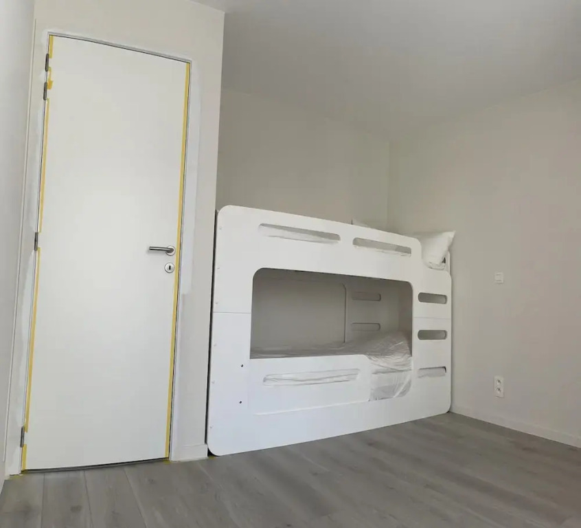 Huswell - Family-friendly Apartment in Nieuwpoort With Shared Summer Pool