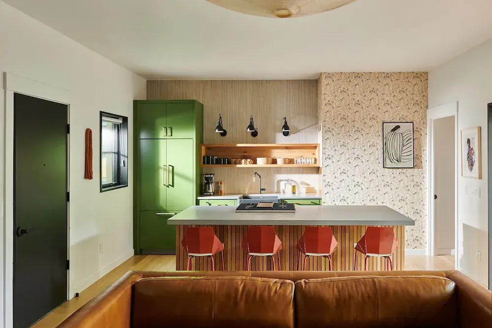 Woodstock Way Hotel